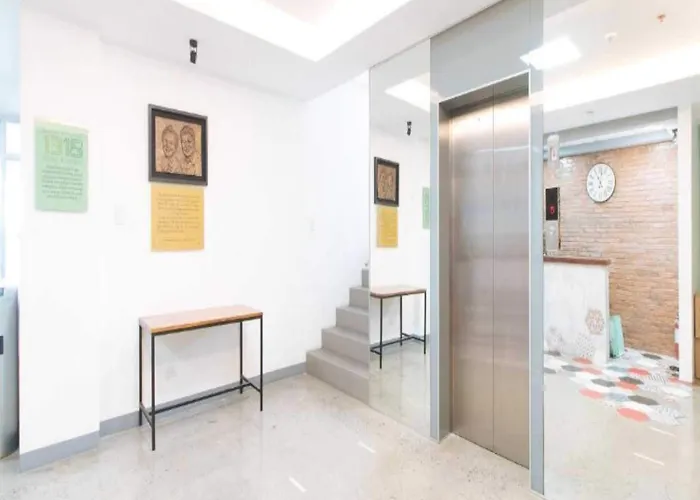 Collection O Metro Near Belt Formerly 1318 Residences