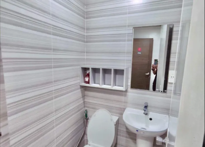 Hotel Collection O Metro Near Belt Formerly 1318 Residences