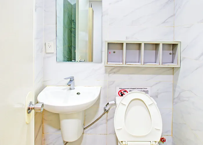 Collection O Metro Near Belt Formerly 1318 Residences 3* Manila
